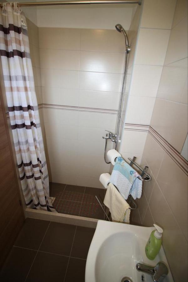 Ferienwohnung Privatna Soba Gita Sumartin Exterior foto